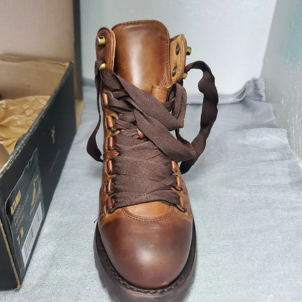 FRYE Alta Hiker Boot Cognac Leather Lace Up Chunky Heel Ankle W7
Utility NIB NEW - Picture 5 of 12